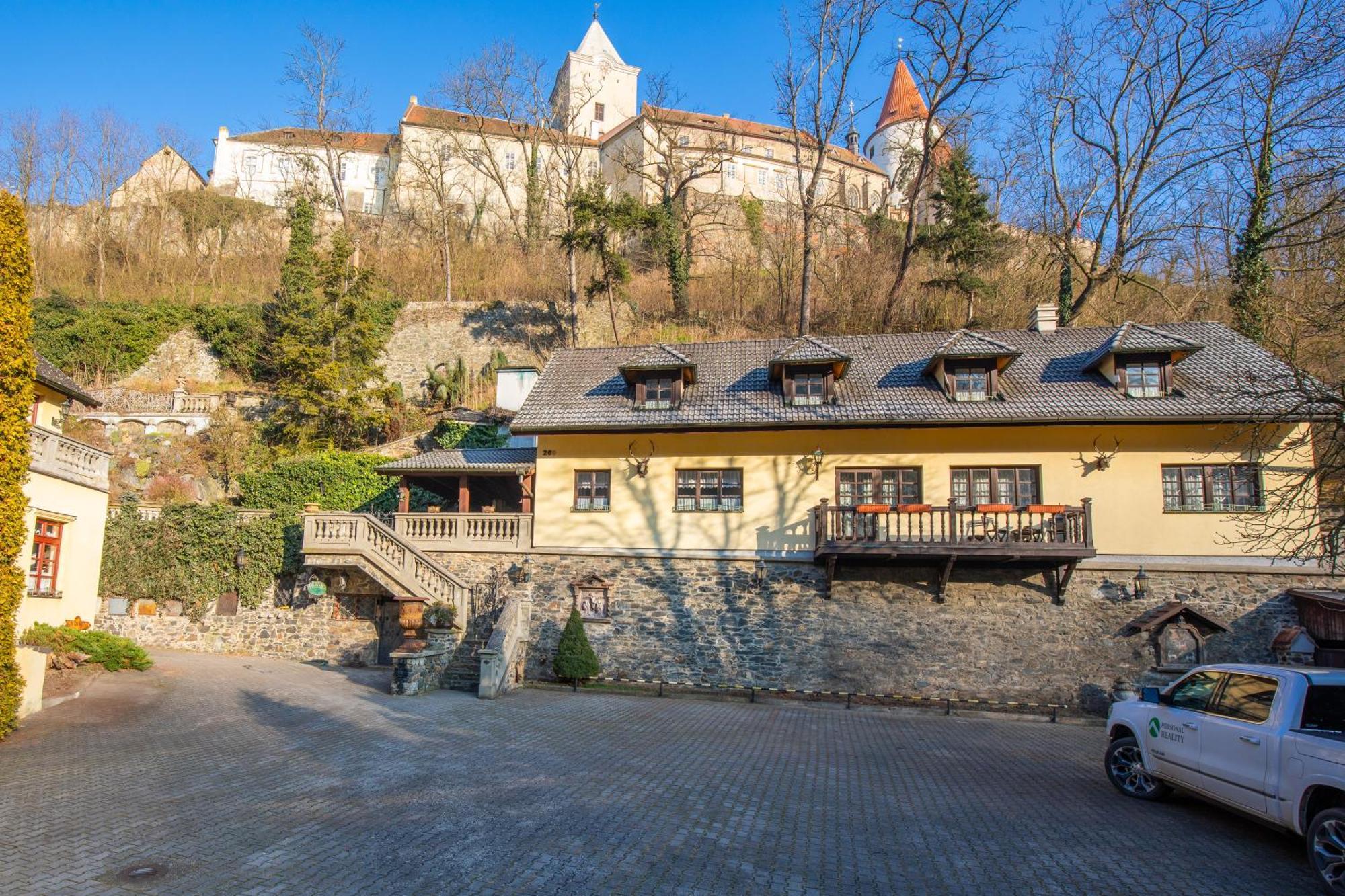 Resort U Jelena Křivoklát Eksteriør billede