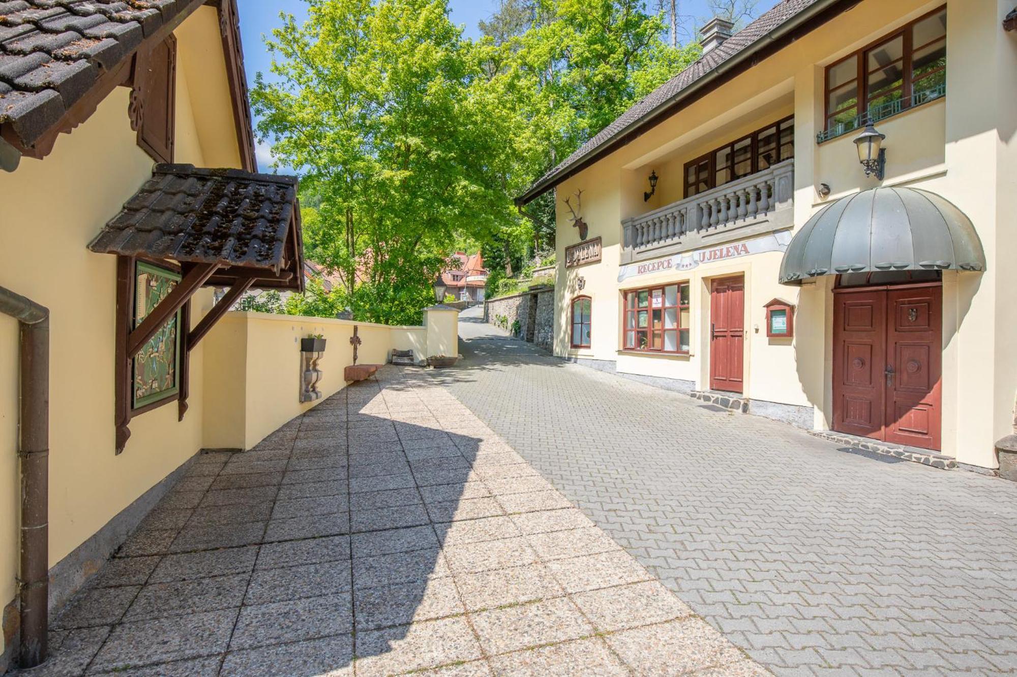 Resort U Jelena Křivoklát Eksteriør billede