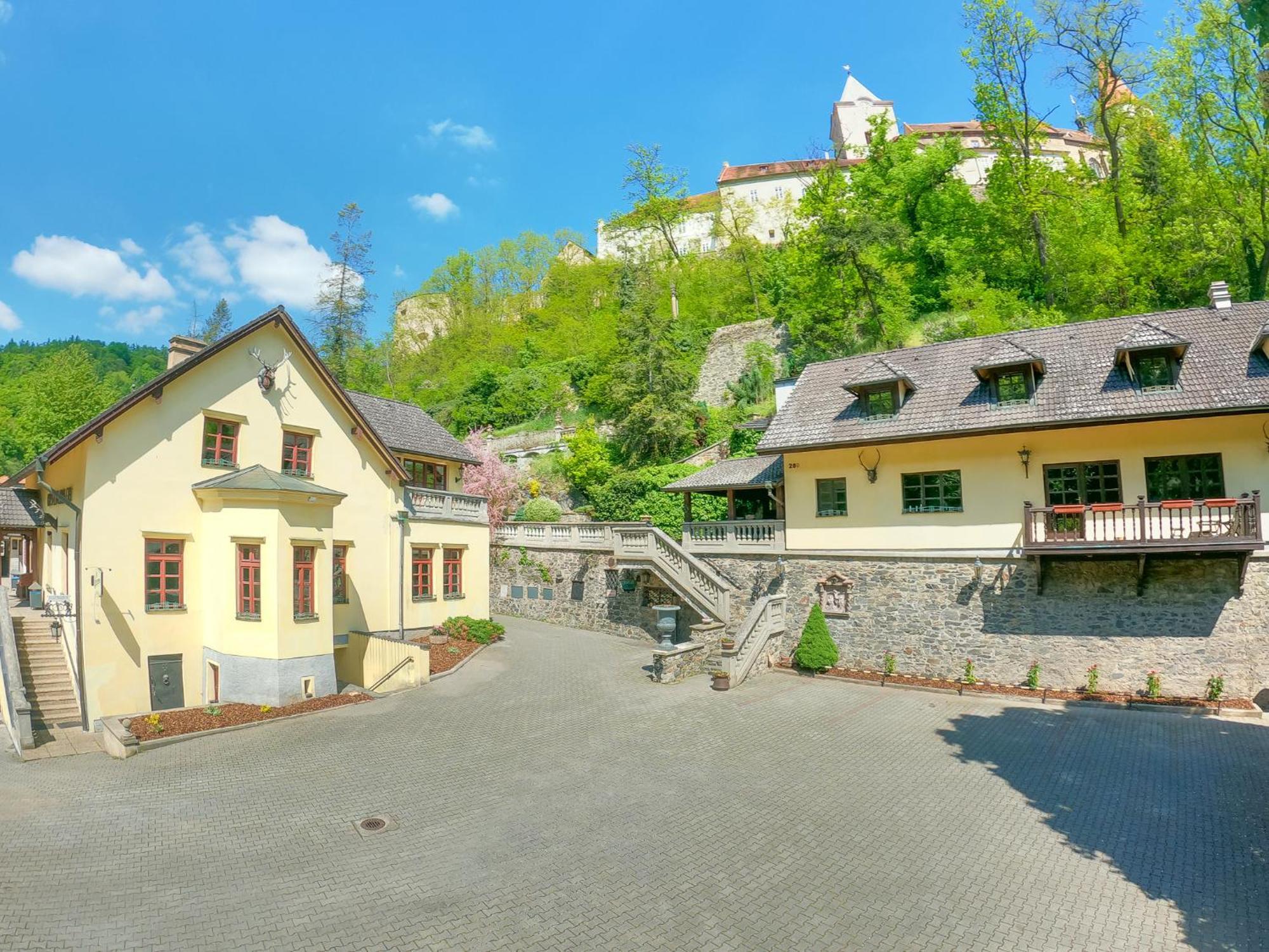 Resort U Jelena Křivoklát Eksteriør billede